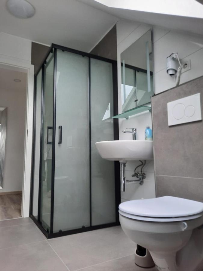 Ferienwohnung Apartment - Free Parking - Wifi - Kitchen Essen Luaran gambar
