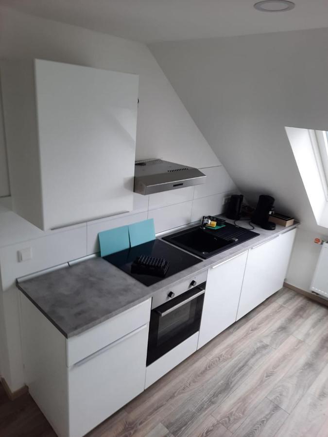 Ferienwohnung Apartment - Free Parking - Wifi - Kitchen Essen Luaran gambar